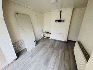 Photo 5- click for photo gallery